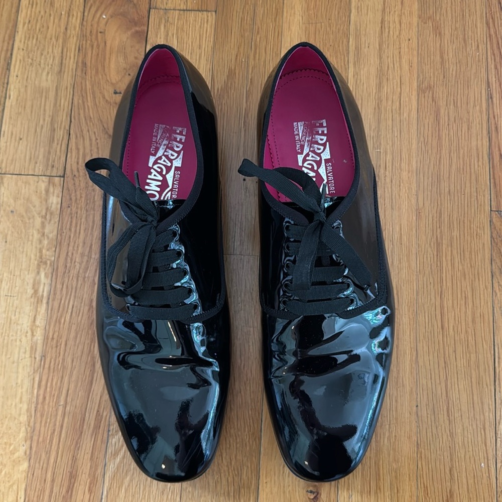 Salvatore Ferragamo Patent Leather Oxfords SIZE 10